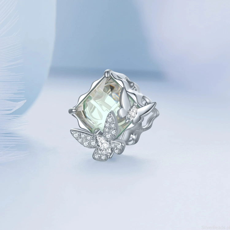 charms w motyle i zielony kryształ G424.jpg