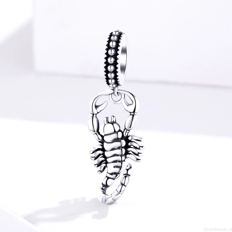 Srebrny charms skorpion zawieszka G115