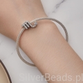 Uniwersalny srebrny charms Znak zodiaku Skorpion ozdobiony kryształkami. pasujący do Pandora SilverBeads Apart Yes Kuru i innych bransoletek modułowych