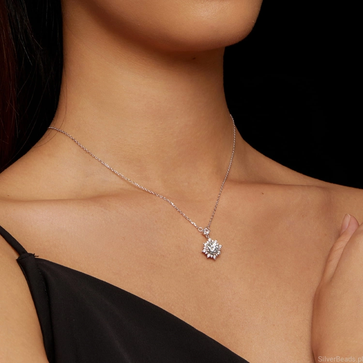 Idealny elegancki prezent zawieszka z Moissanitem NM07