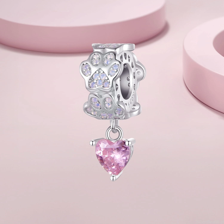 Charms srebro 925 Różowe serce z kryształu zawieszone na pierścieniu z łapek do bransoletki modułowej charms