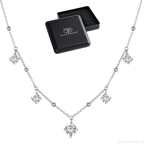 Eleganckie prezentowe pudełeczko gratis do srebrnego naszyjnika  z Moissanitem 1 karat i czterem 0,5 ct