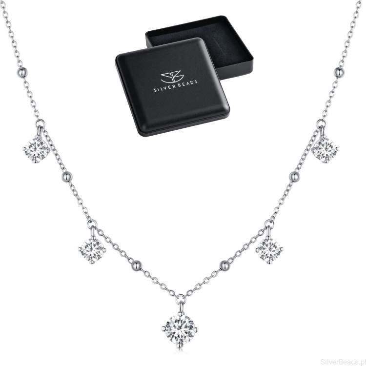 Eleganckie prezentowe pudełeczko gratis do srebrnego naszyjnika  z Moissanitem 1 karat i czterem 0,5 ct