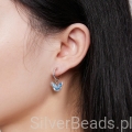 Srebrne zapisane kolczyki koła Błękitne motyle ozdobione kryształami