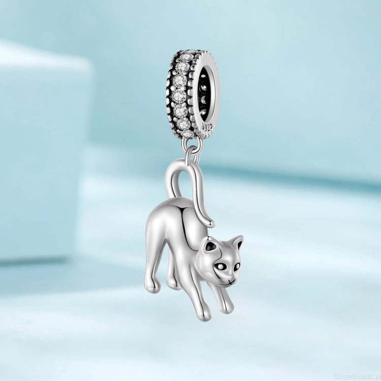 Charms ze srebra próby 925 Wiszący kotek ozdobiony kryształkami