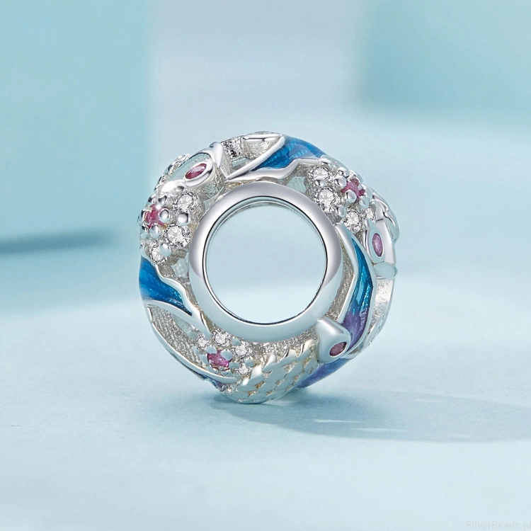 Charms ze srebra próby 925 Kula z ptaszków i kwiatków ozdobiona emalią i kryształkami