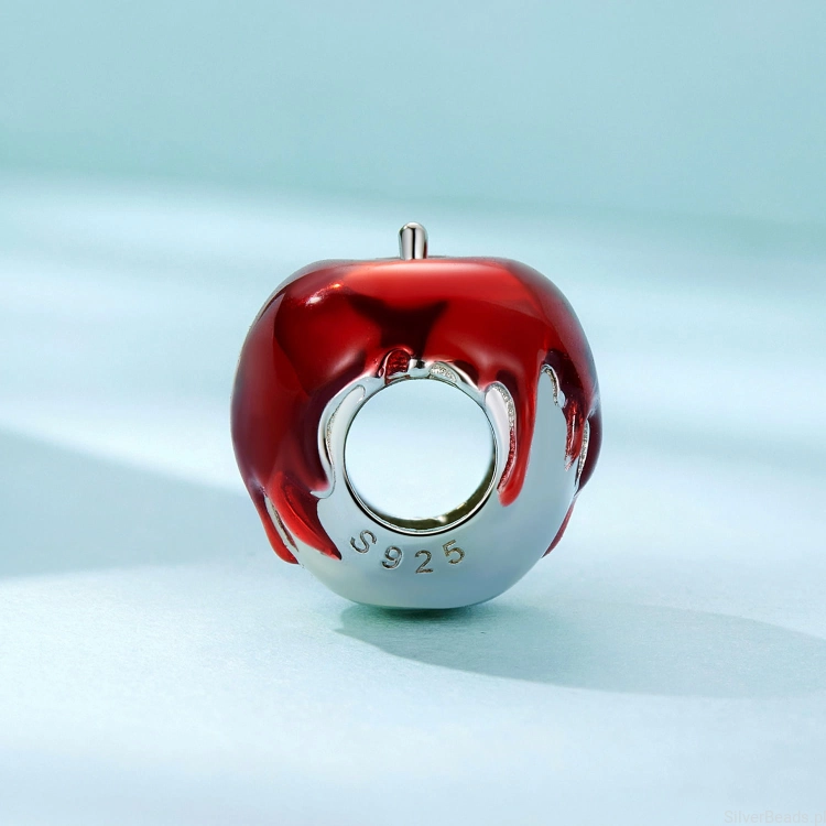 Charms ze srebra próby 925 Czerwone emaliowane jabłko