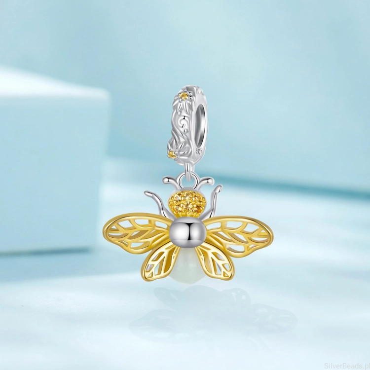 Charms srebro 925 Pszczoła z pozłacanymi skrzydłami świecąca w ciemności koralik do bransoletki modułowej charms