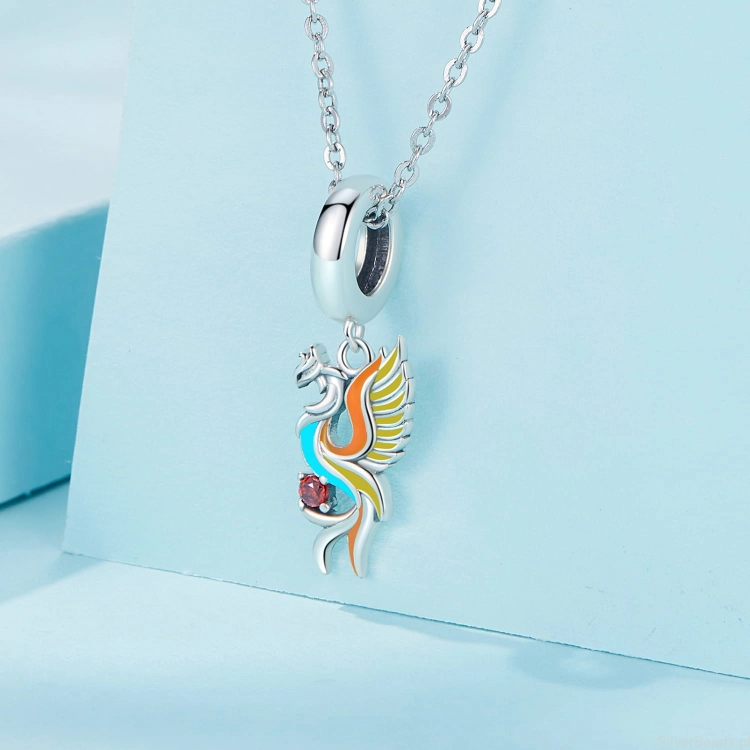 Srebrna zawieszka charms Kolorowy ptak Fenix pasująca do łańcuszka naszyjnika
