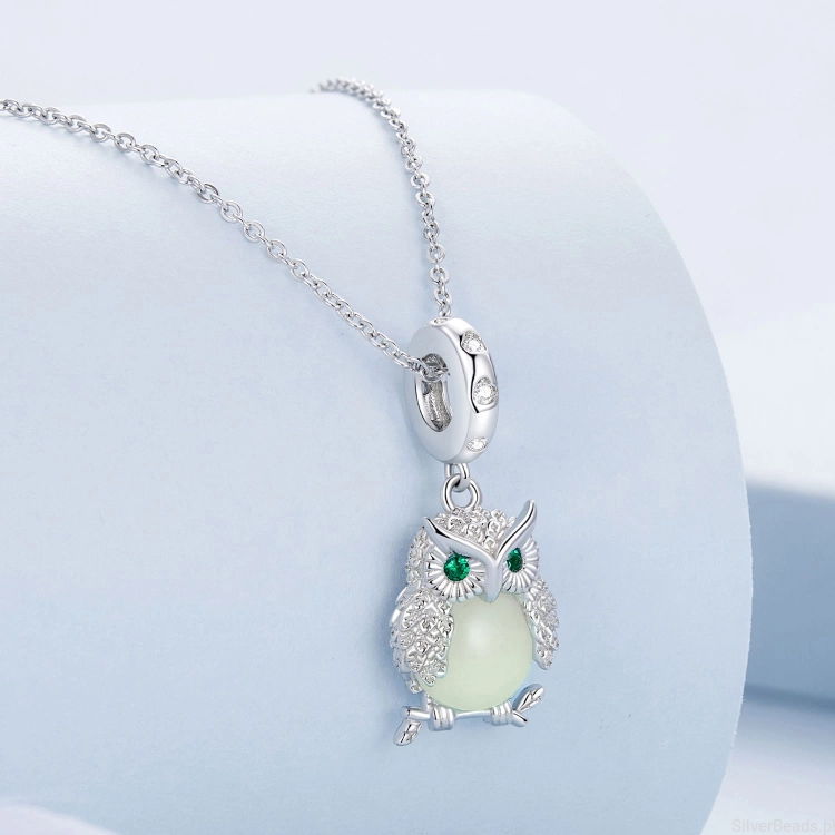 charms zawieszka do łańcuszków Sowa świecąca w ciemności