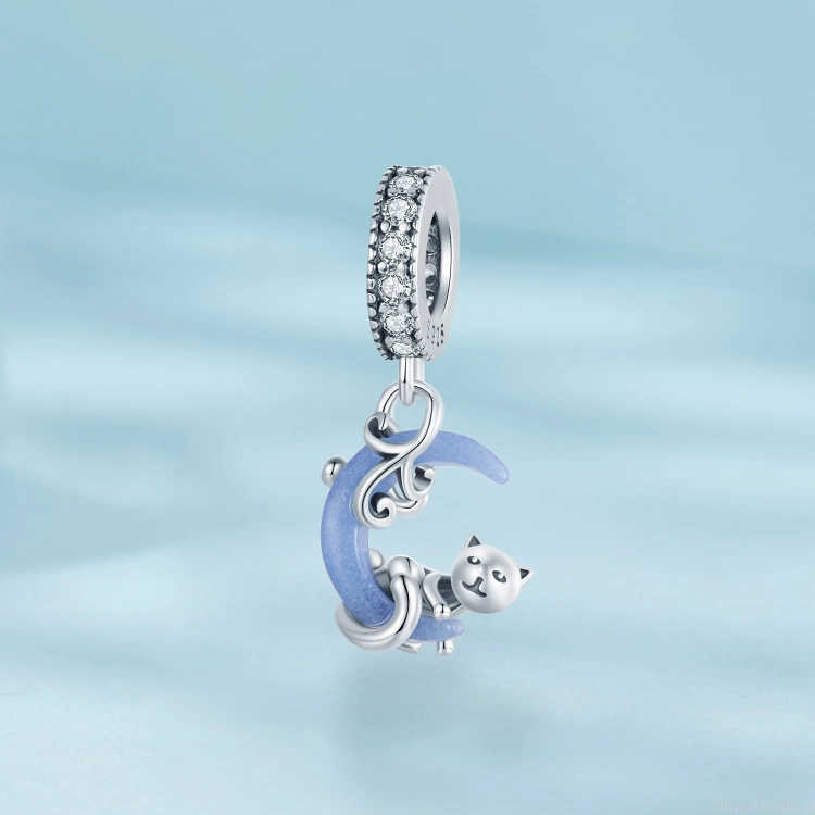 Srebrna zawieszka charms księżyc z kotem