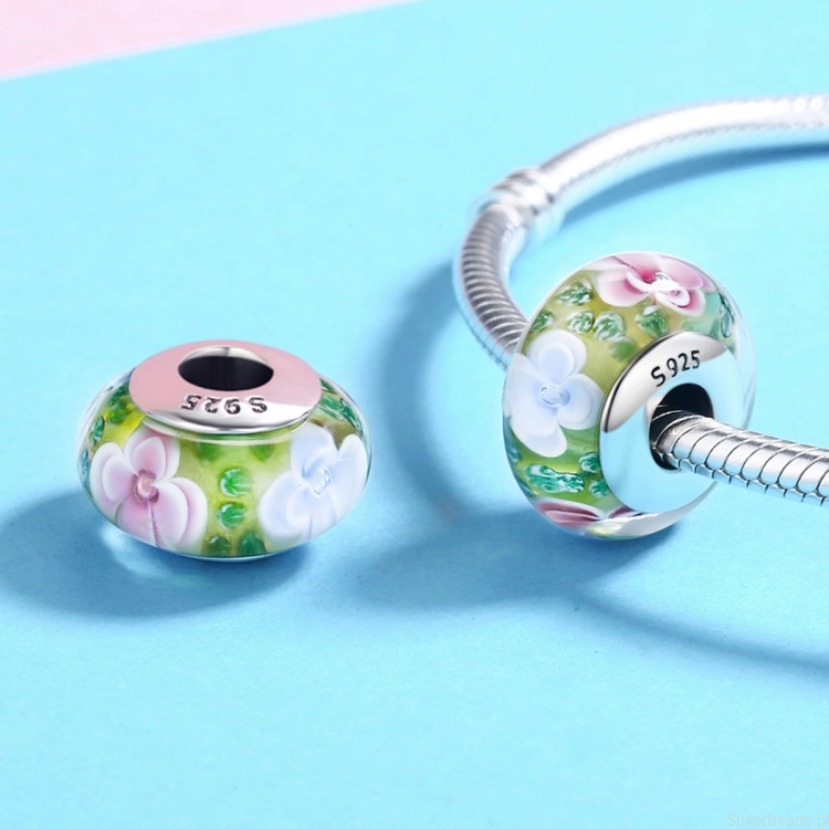 Charms szklany koralik różowo-niebieskie kwiaty