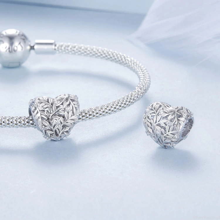 Charms ze srebra próby 925 serce z gałązek