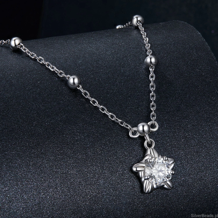 srebrny naszyjnik z moissanitem 0,5 ct