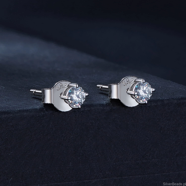 srebrne kolczyki sztyfty Moissanity 0,1 ct