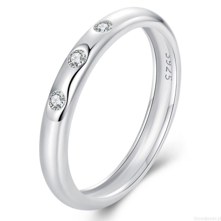 Srebrny pierścionek z trzema Moissanitami 0,03 ct srebro 925 rozmiar R12