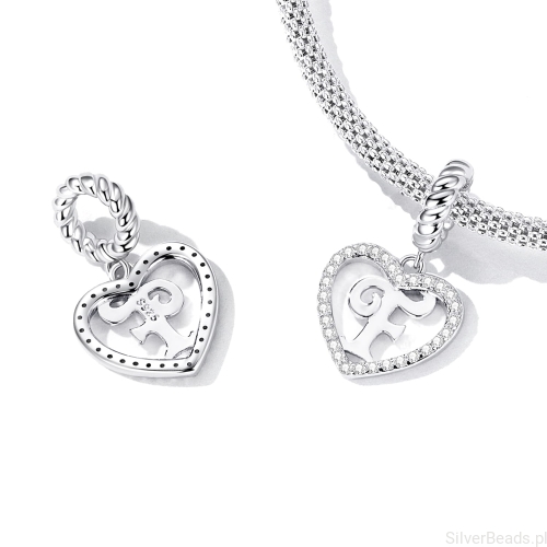 srebrny charms próba 925 Literka F w serduszku