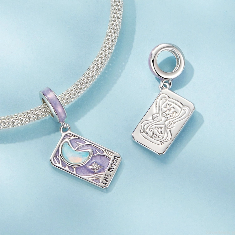 Charms ze srebra próby 925 Karta Tarota  księżyc