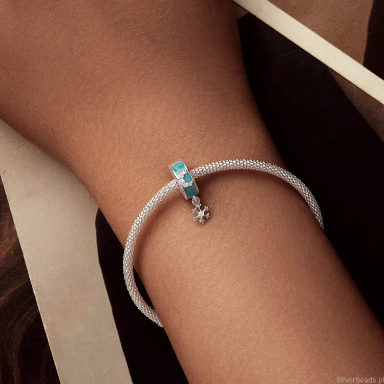 elegancka srebrna spinka do bransoletki pandora na prezent