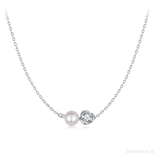 Srebrny naszyjnik zawieszka perła i różyczka z Moissanitem 0,5 ct srebro 925