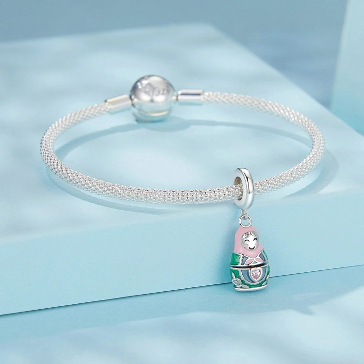 Charms ze srebra próby 925 emaliowana matrioszka