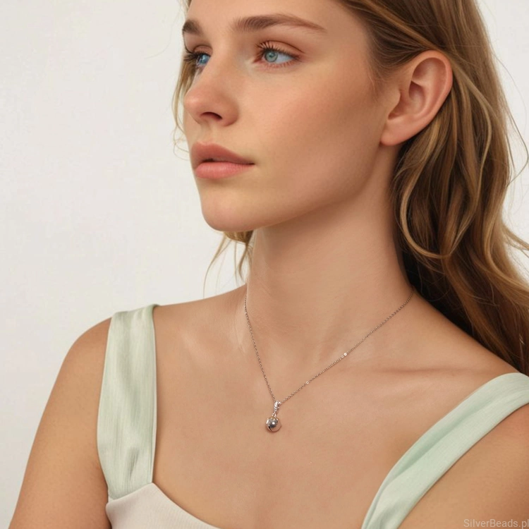 Srebrna zawieszka charms dzwoneczek