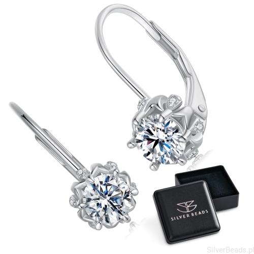 Eleganckie prezentowe pudełeczko gratis do srebrnych kolczyków kwiaty z Moissanitami 0,5 ct