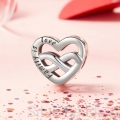 Srebrny koralik charms serce z grawerem ,,Family is love"