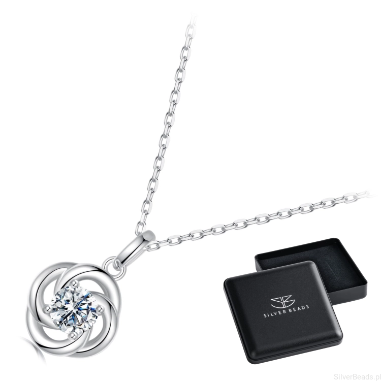 Eleganckie prezentowe pudełeczko gratis do srebrnego naszyjnika zawieszka koniczynka z Moissanitem 0,5 ct