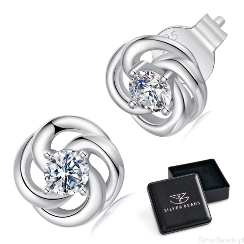 Eleganckie prezentowe pudełeczko gratis do srebrnych kolczyków z Moissanitem koniczynki Moissanity 0,1 ct