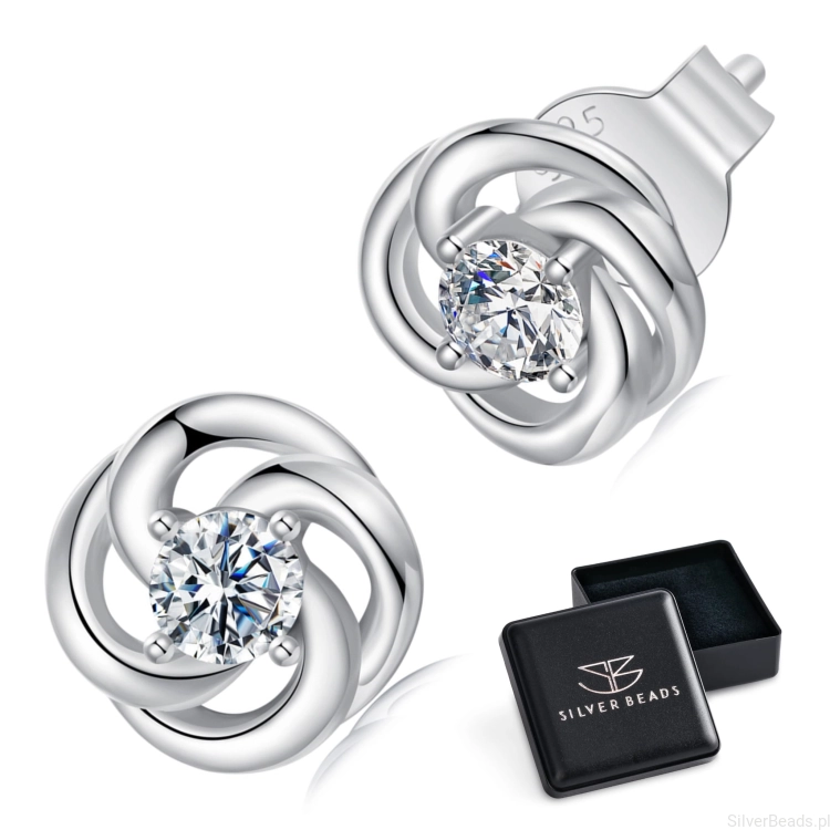 Eleganckie prezentowe pudełeczko gratis do srebrnych kolczyków z Moissanitem koniczynki Moissanity 0,1 ct
