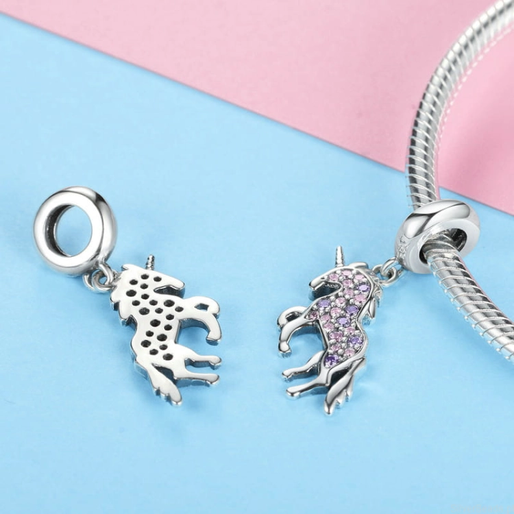 Srebrna zawieszka charms kryształowy jednorożec