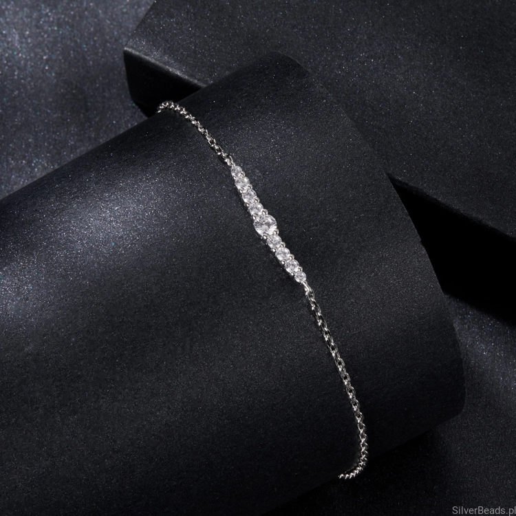 elegancka bransoletka z moissanitami srebro 925