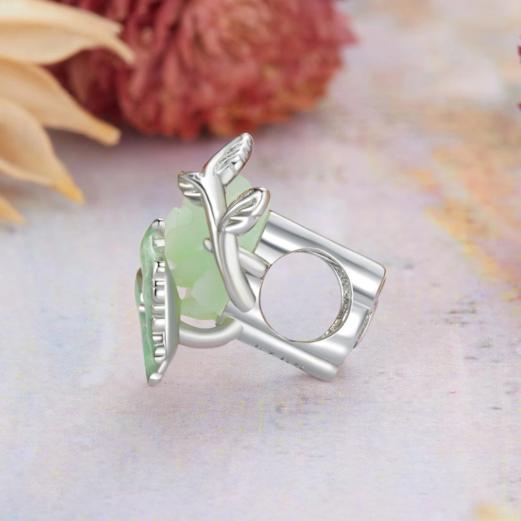 Charms ze srebra próby 925 róża z motylkiem