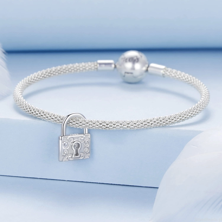 Charms ze srebra próby 925 kłódka