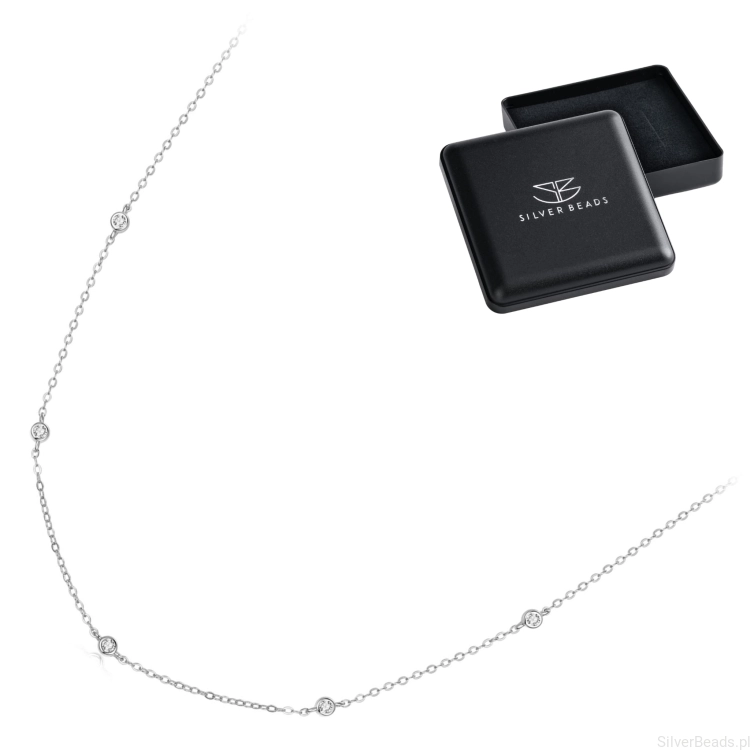 Eleganckie prezentowe pudełeczko gratis do srebrnego naszyjnika  z Moissanitami 0,03 ct