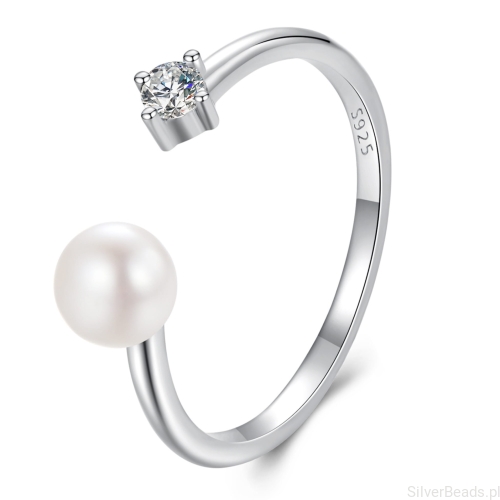 Eleganckie prezentowe pudełeczko gratis. pierścionek z Moissanitem 0,1 ct i perłą