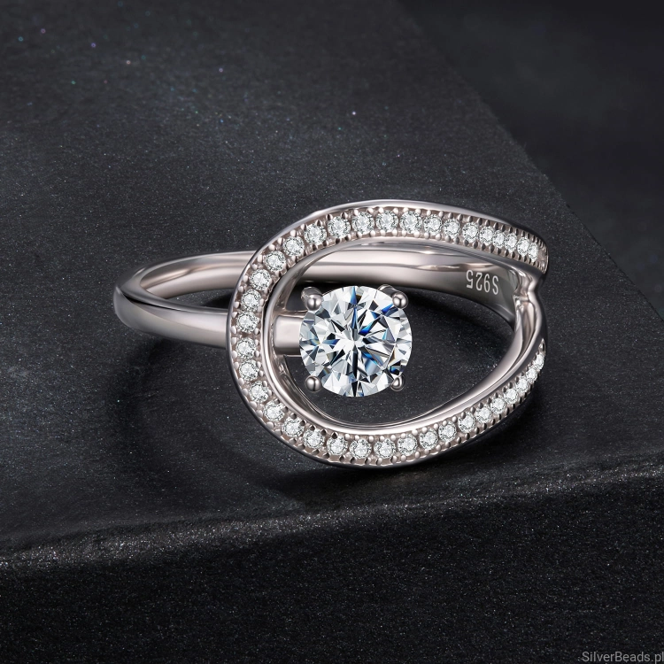 elegancki pierścionek ze srebra z Moissanitem 0,5 ct