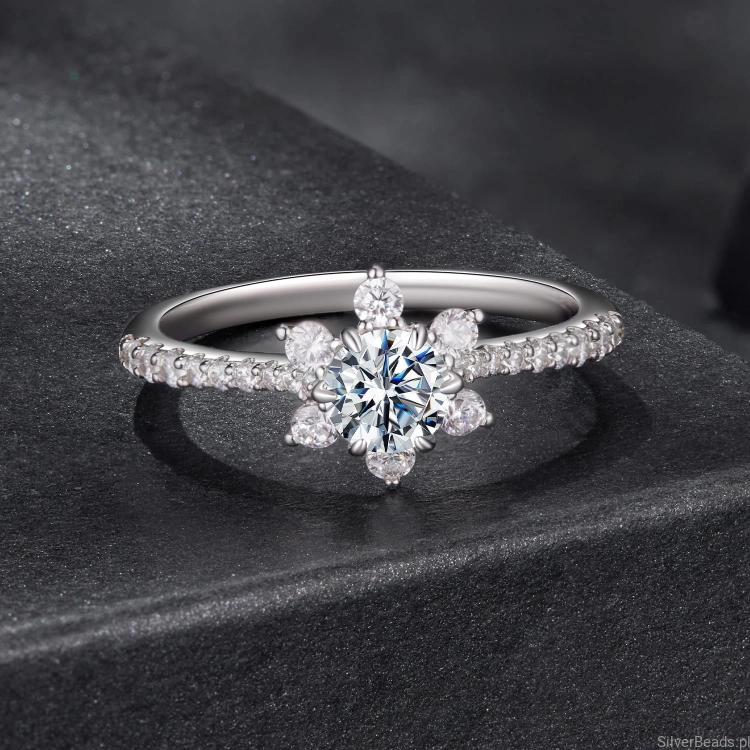 elegancki pierścionek ze srebra płatek śniegu z Moissanitem 0,5 ct