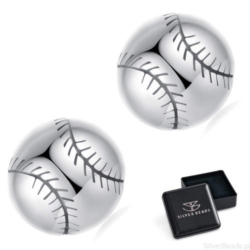 Kolczyki baseball srebro – realistyczny motyw piłki.