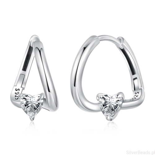 Srebrne kolczyki 925 trójkąt z cyrkoniowym sercem.