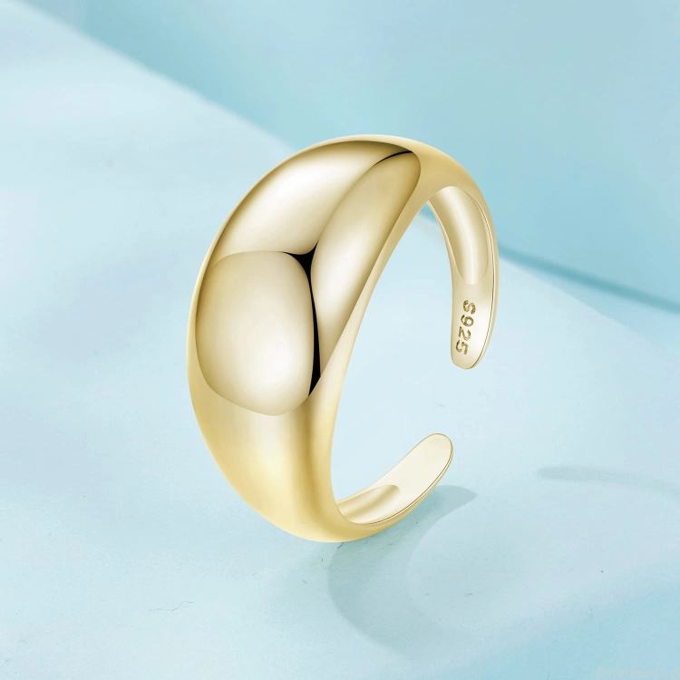 Trendy chunky ring – masywny, stylowy i niezwykle kobiecy.