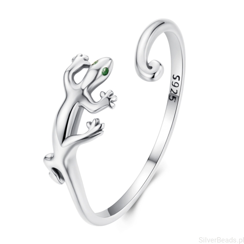 rebrny pierścionek z jaszczurką i zielonymi oczami dla miłośników gadów.