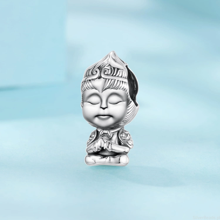 Srebrny wojownik w stylu orientalnym jako charms do bransoletki.