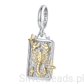 Srebrny charms skorpion z pozłacanym symbolem zodiaku.