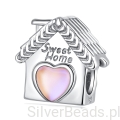 Srebrny charms domek sweet home z różowym sercem.