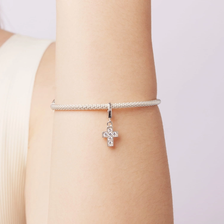 charms krzyż lśniący cyrkoniami