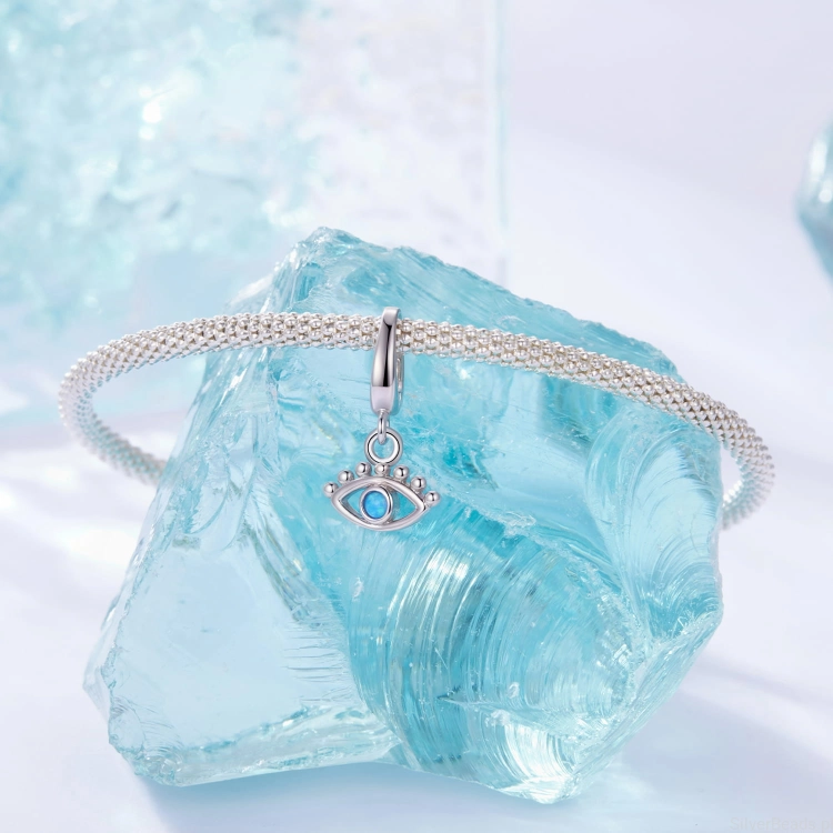 amulet oko proroka z niebieskim kamieniem