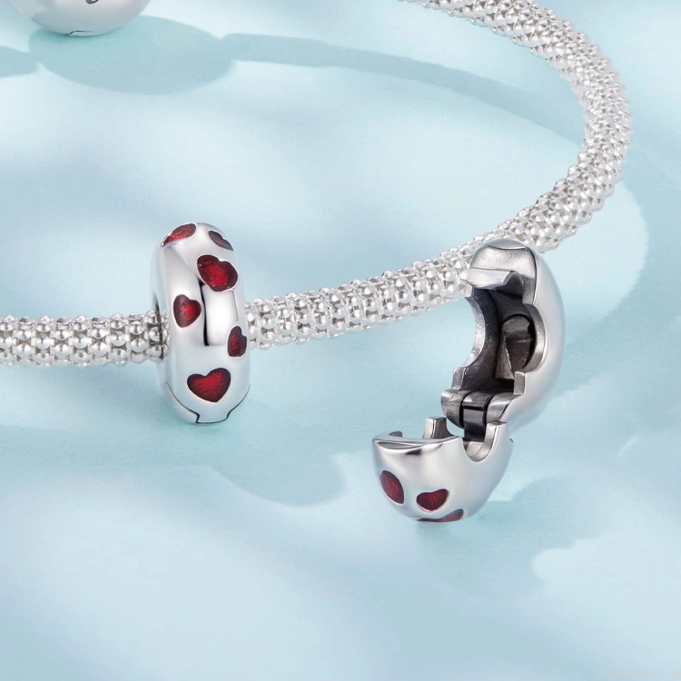 srebrny-charms-stopper-z-czerwonymi-sercami.jpg