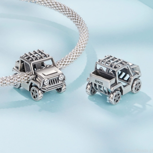 charms-w-ksztalcie-jeepa.jpg